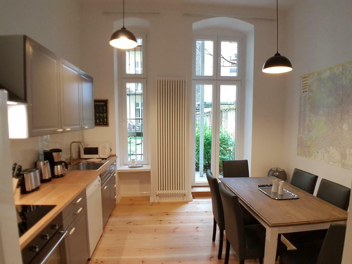 Lang Re By Rockchair Apartments L Superhost Status L 2 Bedrooms Boxspringbeds In City Center - Cozy Family & Business Flair Welcomes You! Берлин Екстериор снимка